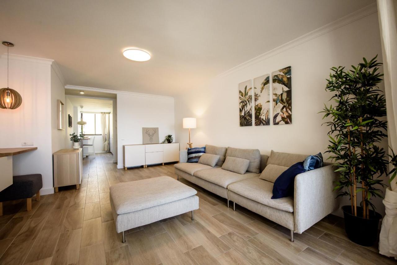 Fantastic Sea View Apartament Dona Lola Михас Экстерьер фото